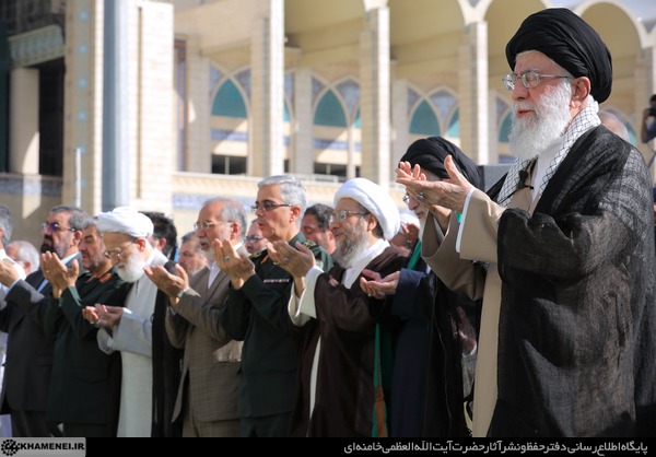 آثار مهم دعا در بیان رهبر انقلاب