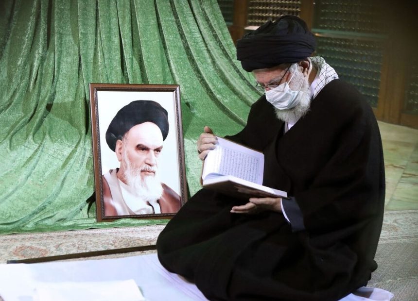 نگرانی و رنج رهبر معظم از بی توجهی به تاریخ انقلاب