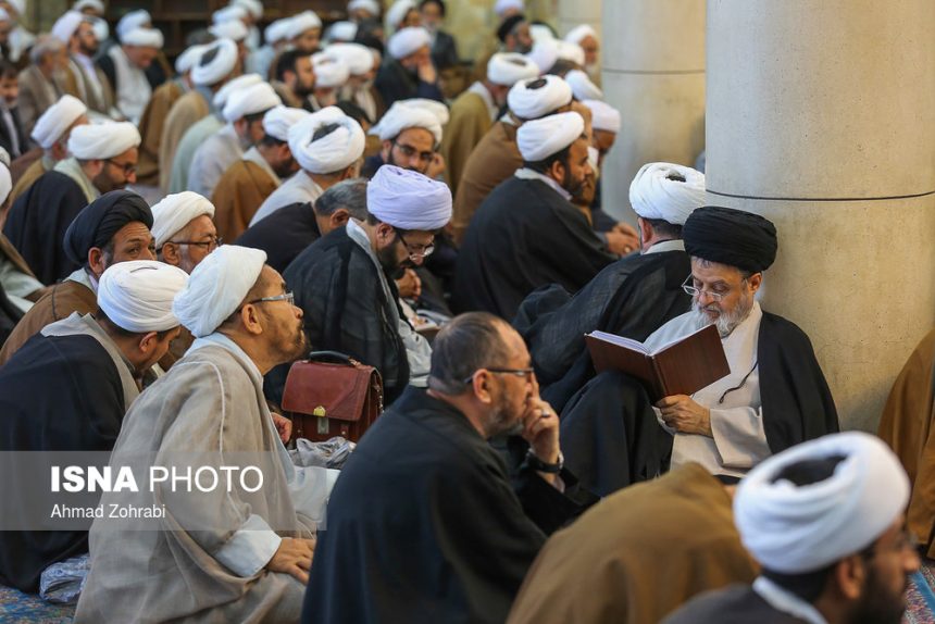 رسائل و کفایه سالهاست از متون درسی حوزه حذف شده‌اند
