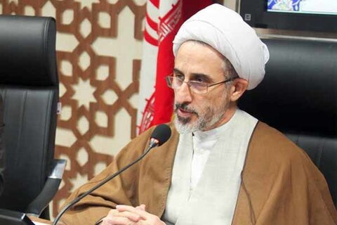 توضیح معاون آموزش حوزه‌های علمیه درباره برگزاری آزمون شفاهی برای کارمندان مرکز خدمات