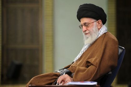 پیام رهبر انقلاب اسلامی درپی حادثه دردناک اسکله شهید رجایی بندرعباس