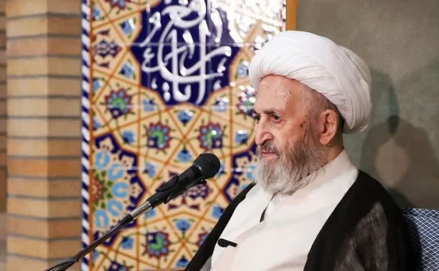 آیت‌الله سبحانی: هر نوع اهانت به نظام و رهبر انقلاب محکوم و نشانه عجز دشمن است