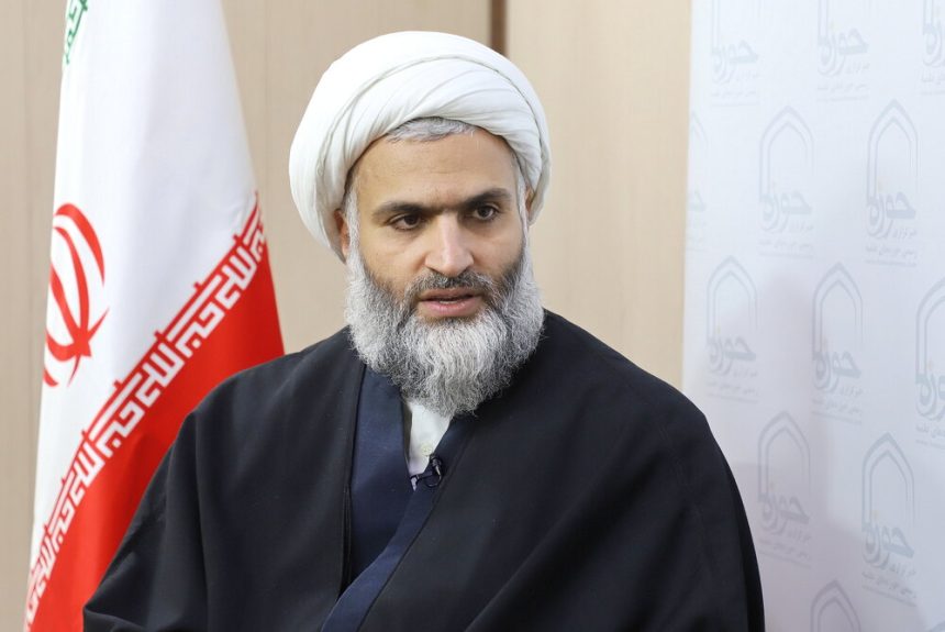 برخی به بهانه وحدت در ظاهر سمعاً و طاعةً می‌گویند اما رفتارهای تفرقه‌آمیز دارند
