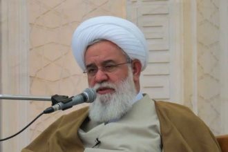 پدیده «حجت‌الاسلام‌های کت‌وشلواری» و مدرک‌زدگی